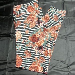 Disney Lularoe Leggings Tall & Curvy